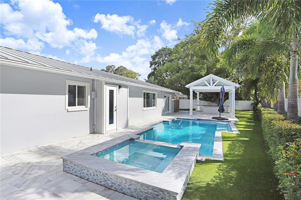 8404 BLACKSTONE COURT, TAMPA, FL 33615 — zdjęcie 4