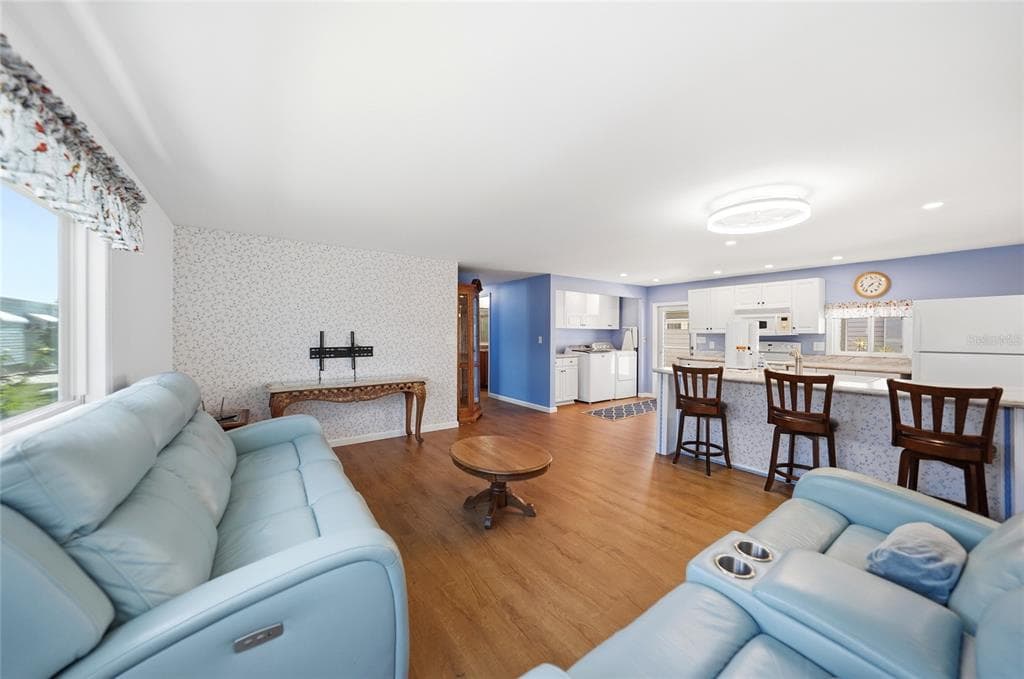 10303 BURNT STORE ROAD # 108, PUNTA GORDA, FL 33950 — zdjęcie 2