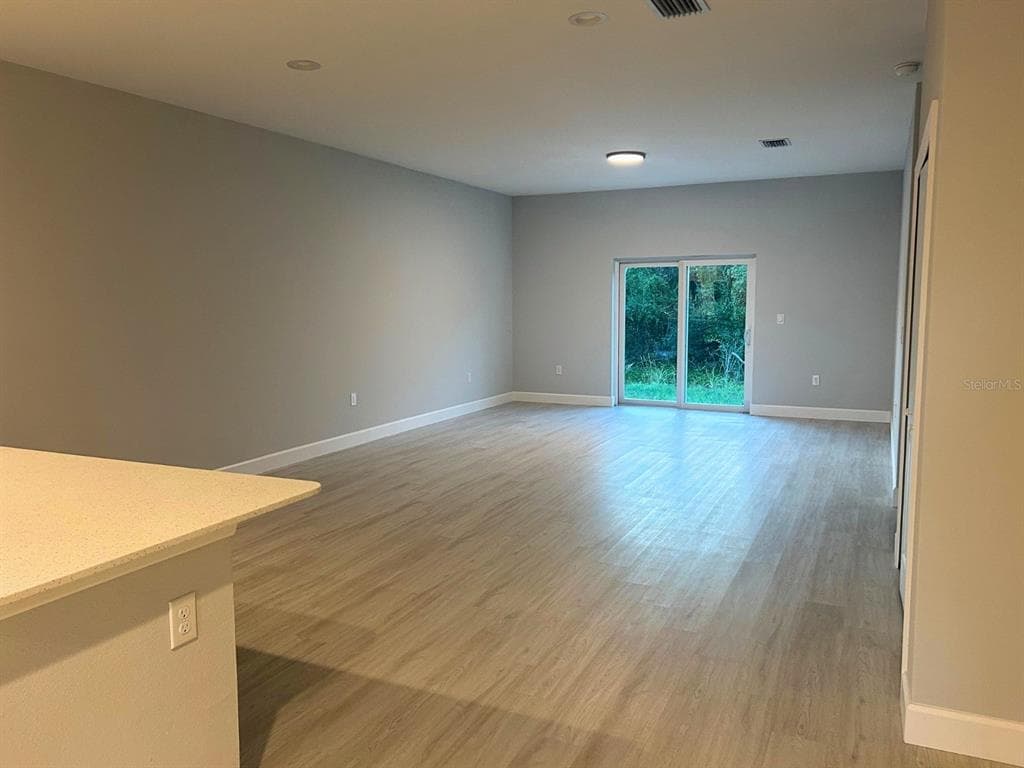 10385 PORT EVERGLADES STREET, PORT CHARLOTTE, FL 33981 — zdjęcie 4