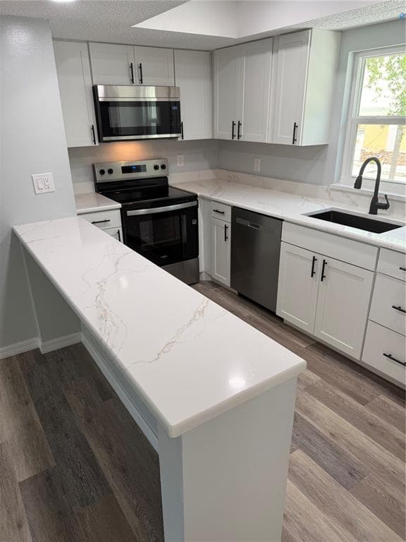439 76TH AVENUE N, ST PETERSBURG, FL 33702 — zdjęcie 3