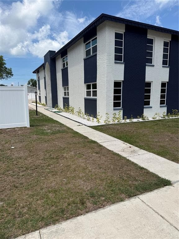 439 76TH AVENUE N, ST PETERSBURG, FL 33702