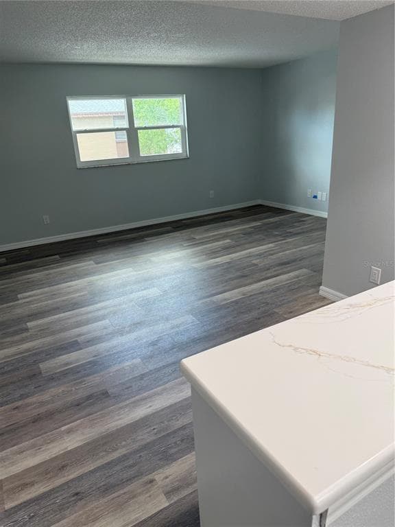 439 76TH AVENUE N, ST PETERSBURG, FL 33702 — zdjęcie 5