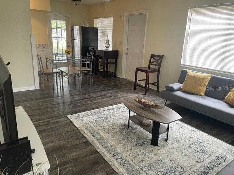 25 6TH AVENUE SE, LARGO, FL 33771 — zdjęcie 3