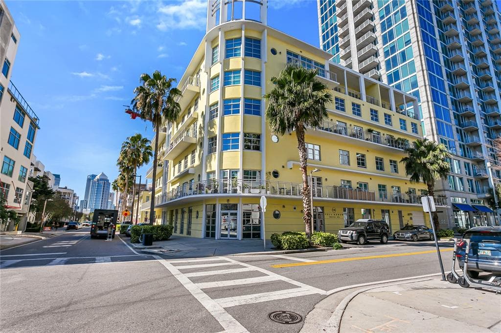 1212 E WHITING STREET # 404, TAMPA, FL 33602