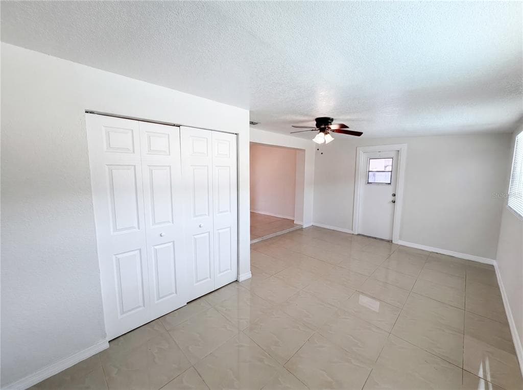 15525 BEDFORD CIRCLE E, CLEARWATER, FL 33764 — zdjęcie 3