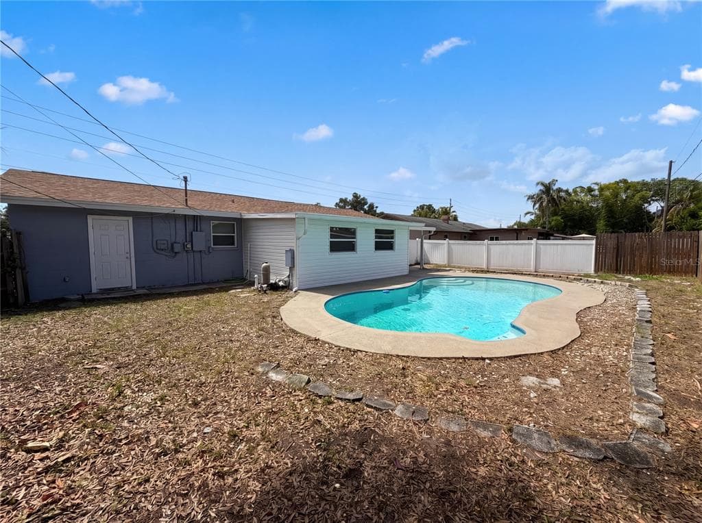15525 BEDFORD CIRCLE E, CLEARWATER, FL 33764 — zdjęcie 5