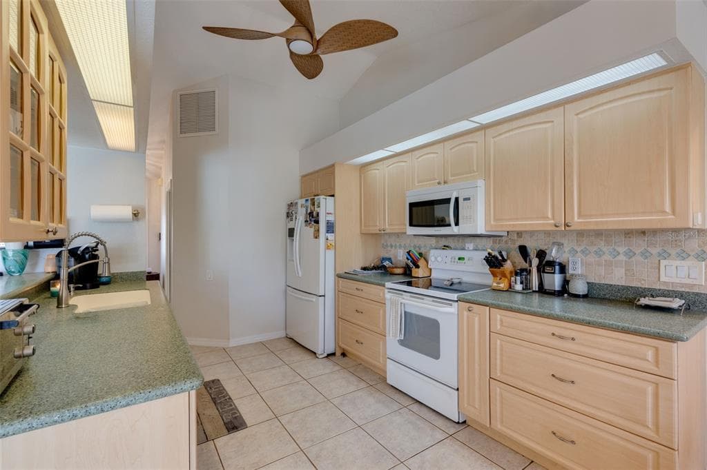 154 ACALYPHA, PUNTA GORDA, FL 33955 — zdjęcie 5