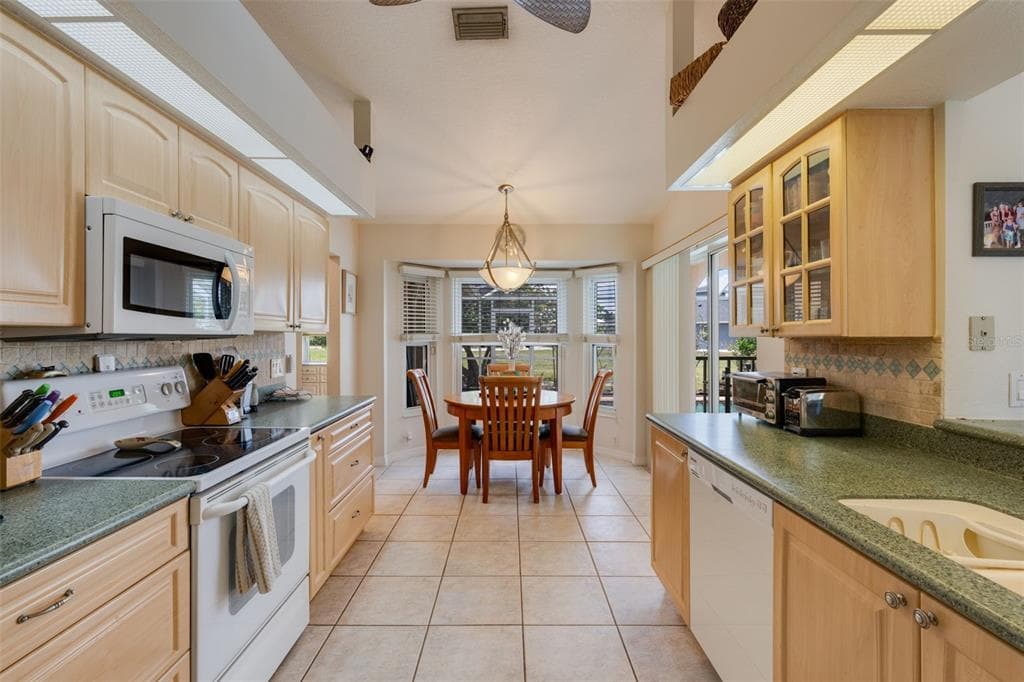 154 ACALYPHA, PUNTA GORDA, FL 33955 — zdjęcie 4