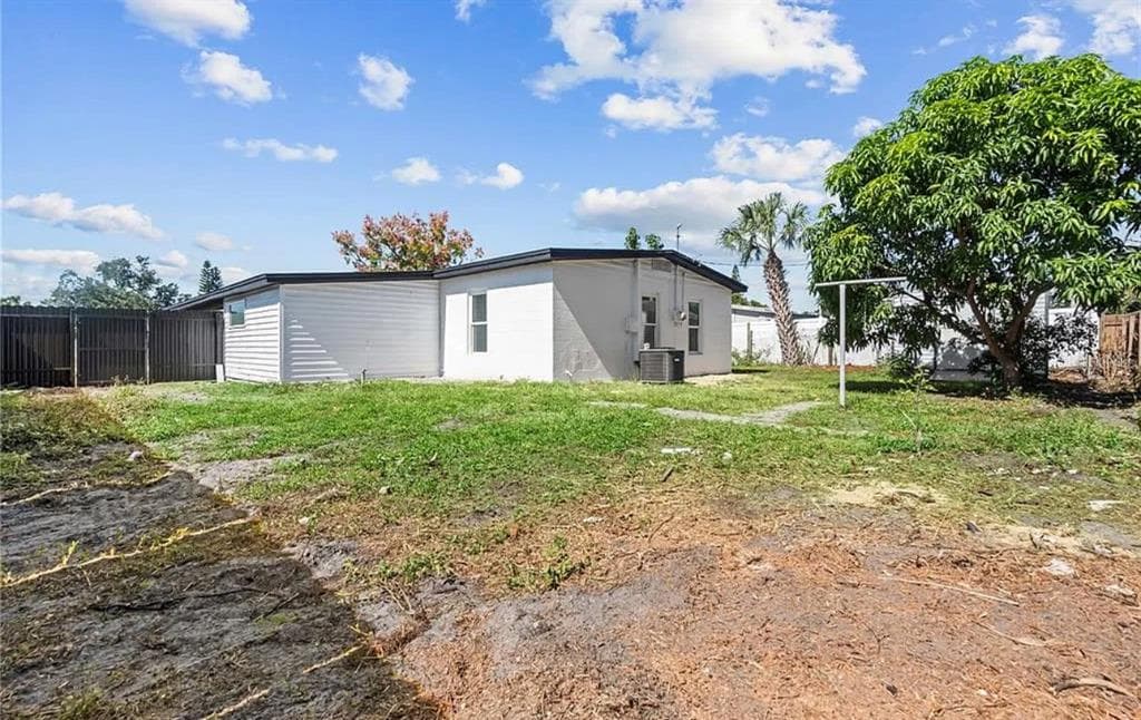 5101 TOWN N COUNTRY BOULEVARD, TAMPA, FL 33615 — zdjęcie 4