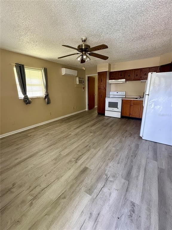 5217 17TH STREET, ZEPHYRHILLS, FL 33542 — zdjęcie 3
