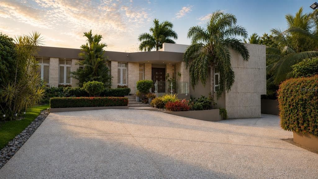 A31 COLINAS DE PARKVILLE STREET, GUAYNABO, PR 00969