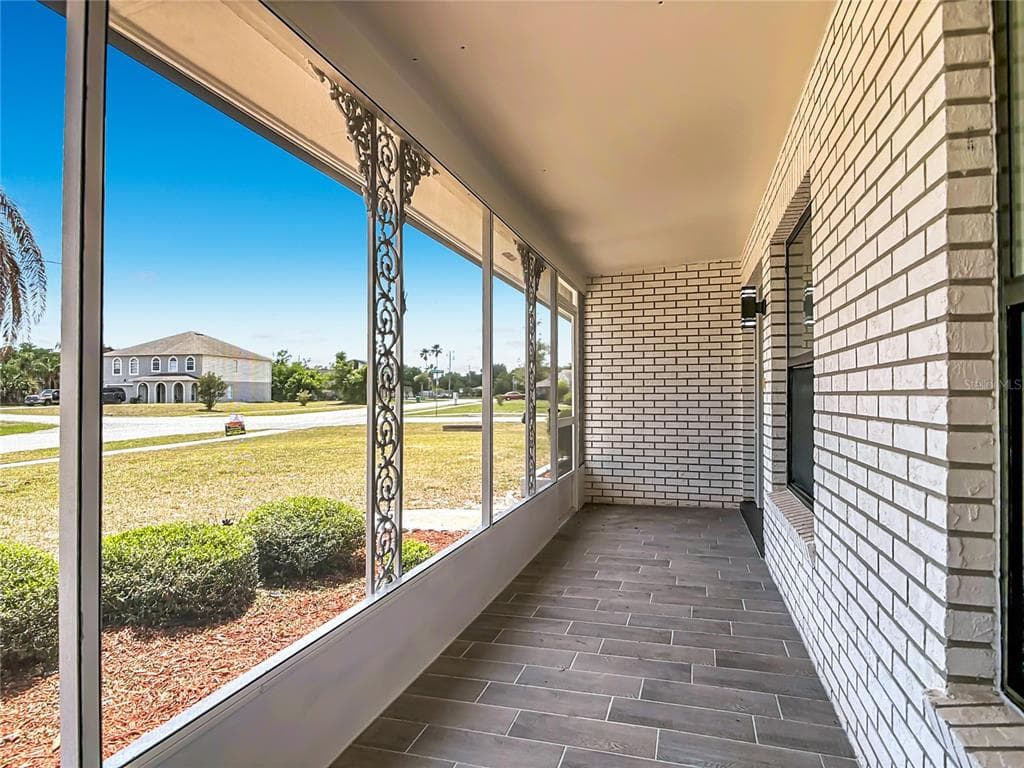 930 TROY DRIVE, DELTONA, FL 32725 — zdjęcie 4