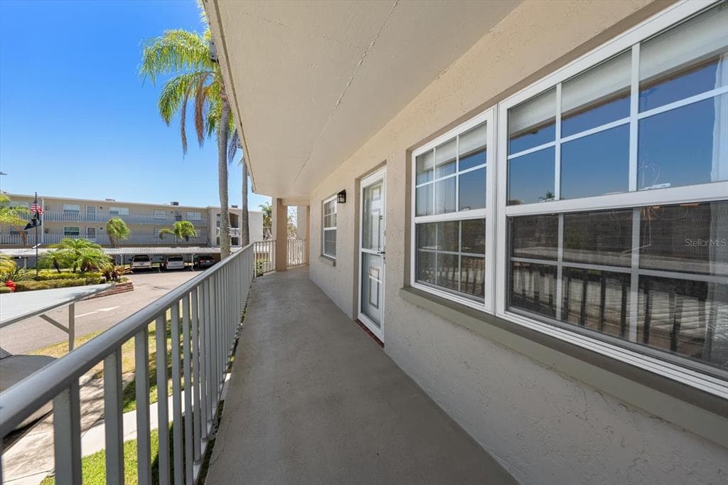948 VIRGINIA STREET # 207, DUNEDIN, FL 34698 — zdjęcie 4