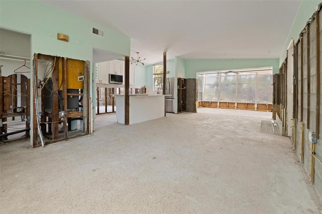 3727 ALABAMA AVENUE NE, ST PETERSBURG, FL 33703 — zdjęcie 3
