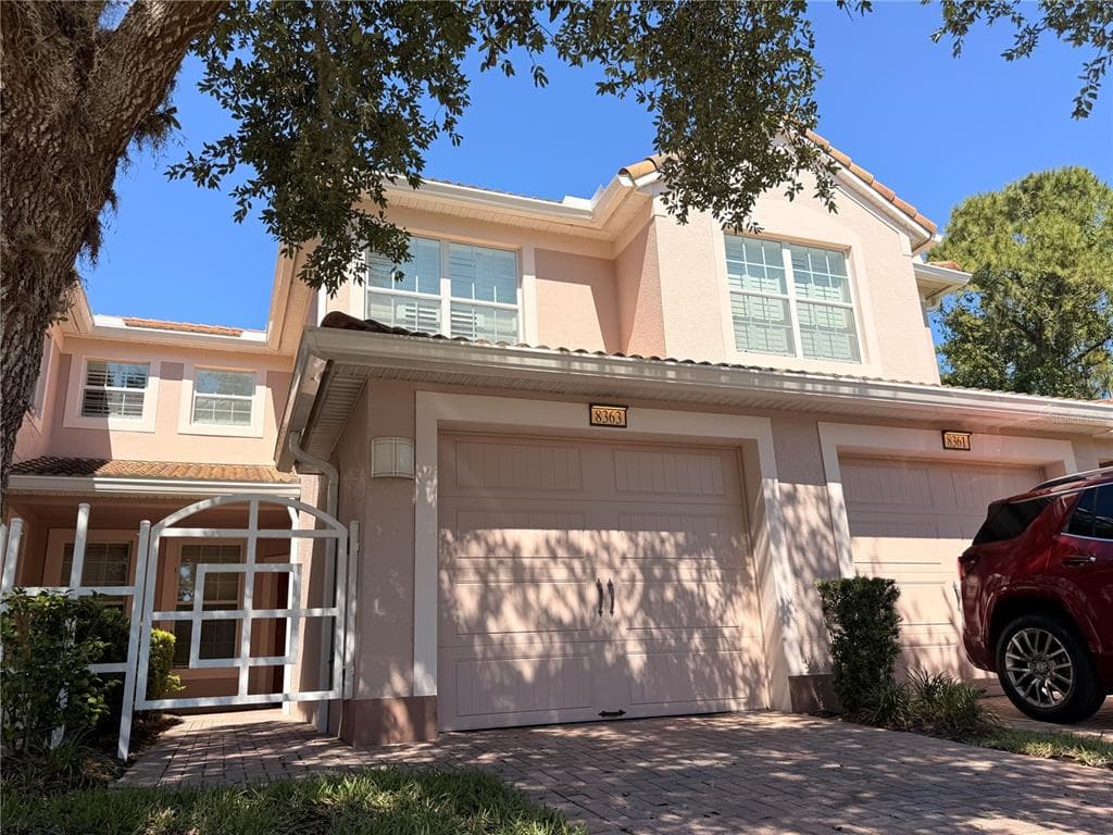 8363 BELLA TIERRA CT, DAVENPORT, FL 33896