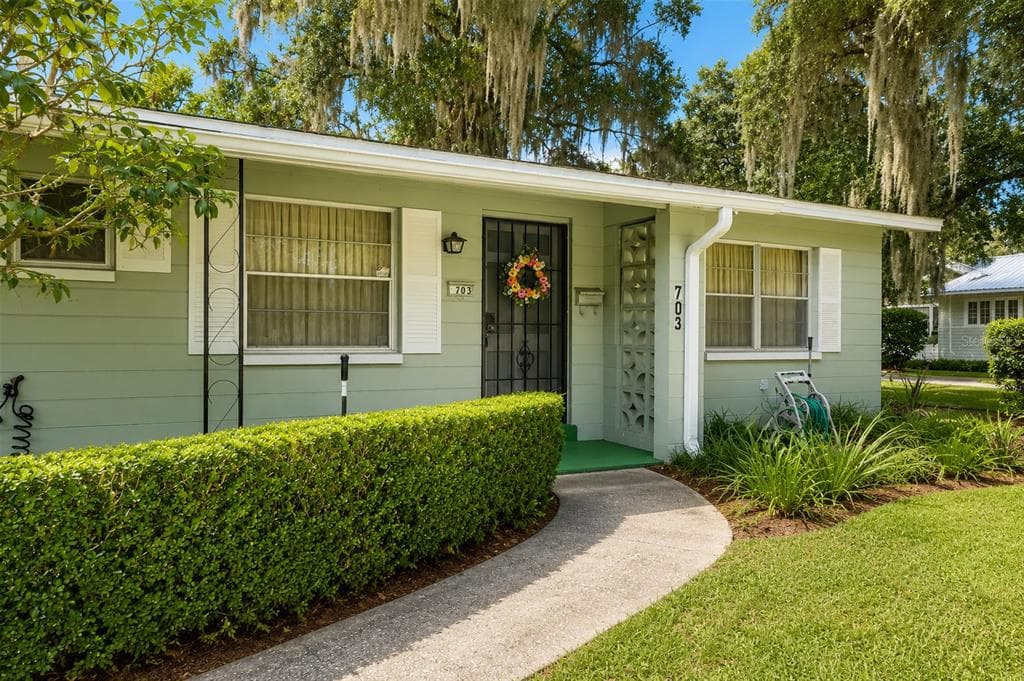703 NE 6TH PLACE, GAINESVILLE, FL 32601
