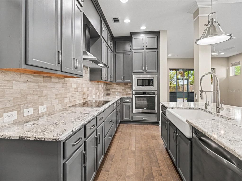 2424 WOOD STREET, SARASOTA, FL 34237 — zdjęcie 5