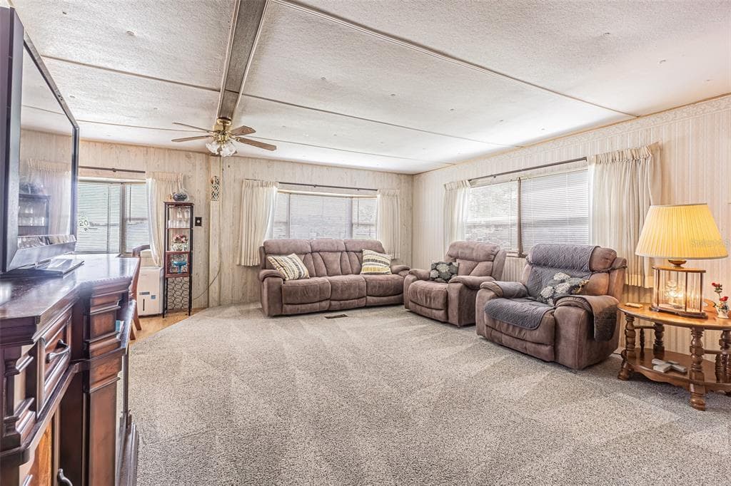 37544 ATTICA AVENUE, ZEPHYRHILLS, FL 33542 — zdjęcie 2