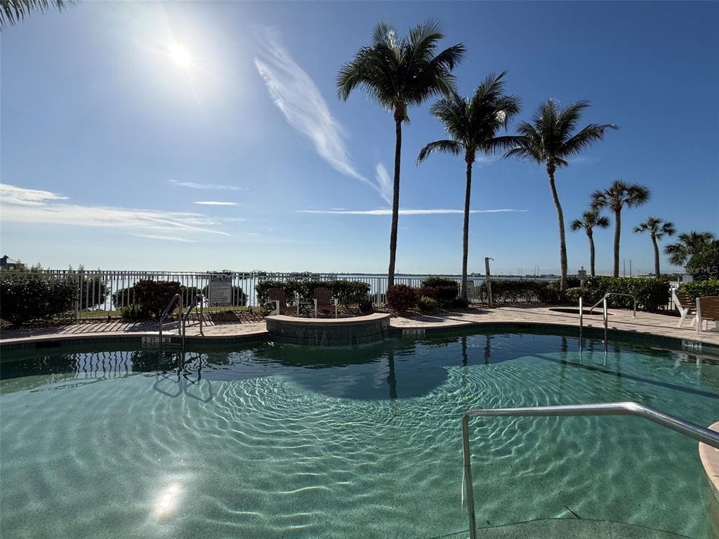 5116 MELBOURNE STREET # B-204, PORT CHARLOTTE, FL 33980 — zdjęcie 4