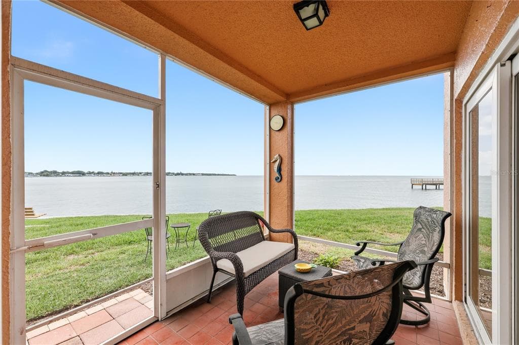 7400 SUNSHINE SKYWAY LANE S # 111, ST PETERSBURG, FL 33711 — zdjęcie 2