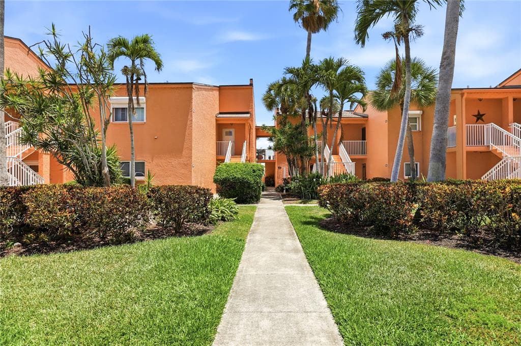 7400 SUNSHINE SKYWAY LANE S # 111, ST PETERSBURG, FL 33711 — zdjęcie 5
