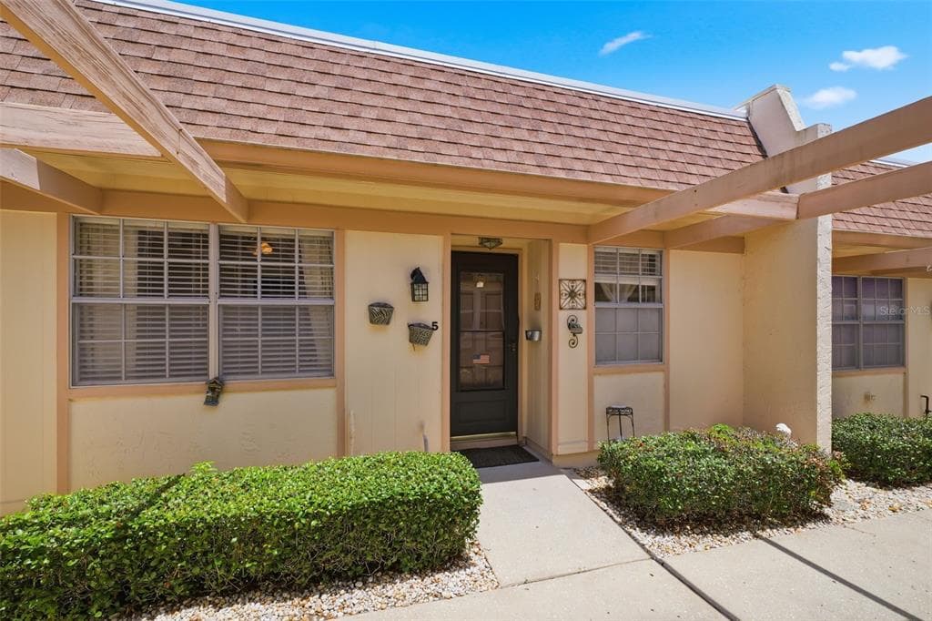 11210 CARRIAGE HILL DRIVE # 5, PORT RICHEY, FL 34668 — zdjęcie 3