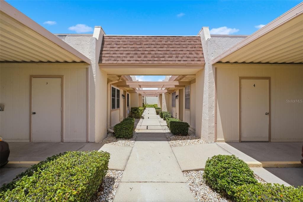 11210 CARRIAGE HILL DRIVE # 5, PORT RICHEY, FL 34668 — zdjęcie 5