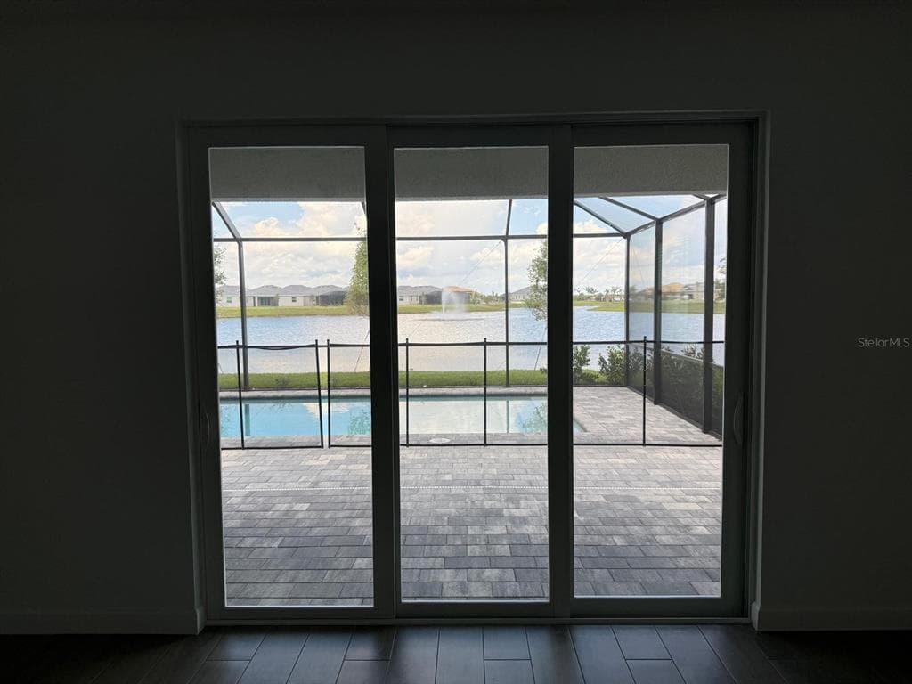 7913 LAKES EDGE LANE, PORT CHARLOTTE, FL 33981 — zdjęcie 3