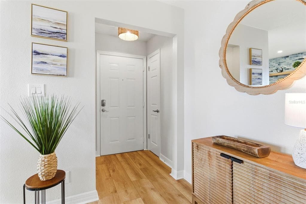 201 POMPANO DRIVE SE # C furnished, ST PETERSBURG, FL 33705 — zdjęcie 5