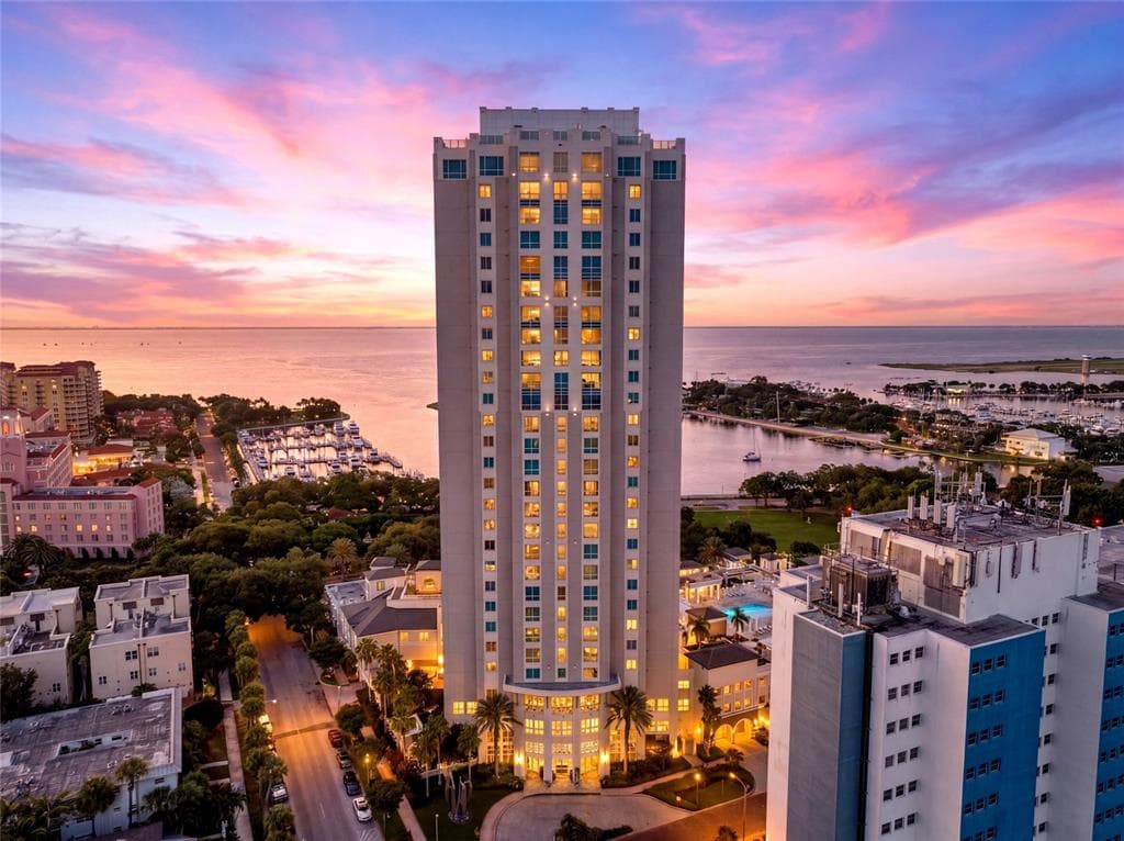 400 BEACH DRIVE NE # 401, ST PETERSBURG, FL 33701