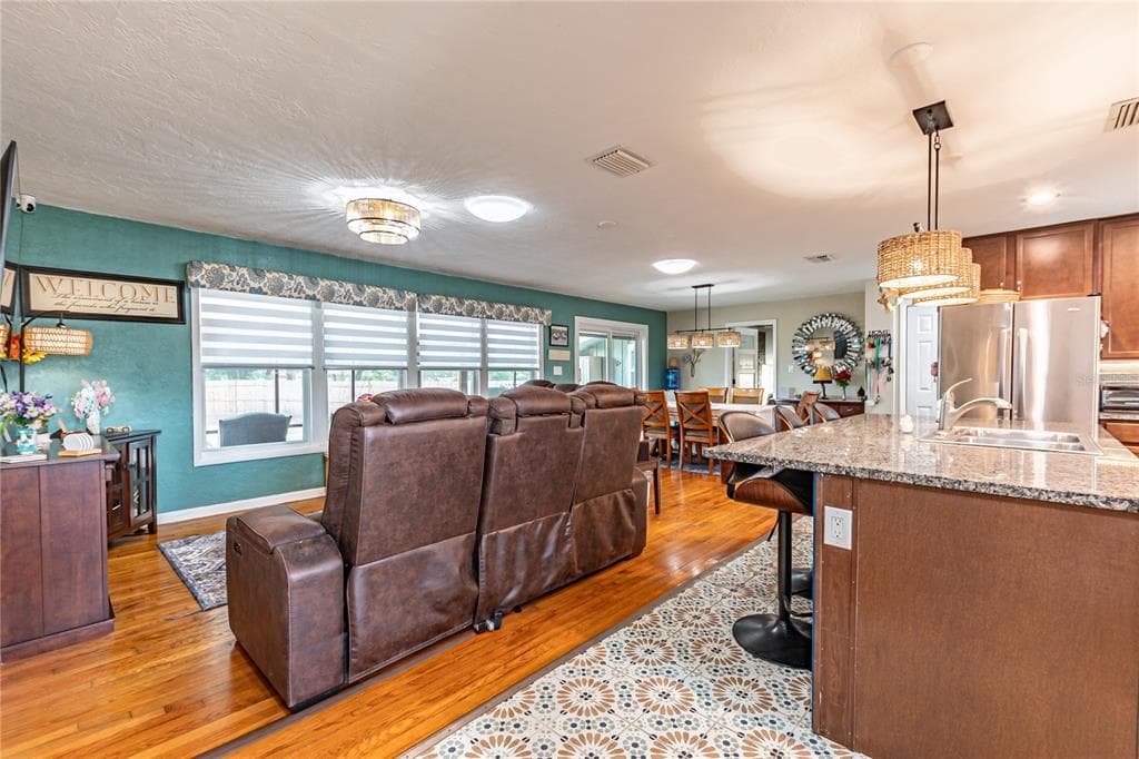 5233 HILL DRIVE, ZEPHYRHILLS, FL 33542 — zdjęcie 4