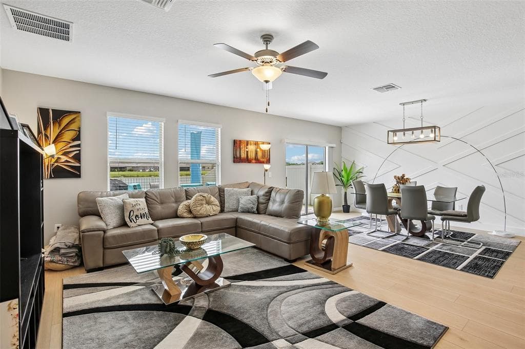 15608 MILLER CREEK DRIVE, SUN CITY CENTER, FL 33573 — zdjęcie 5