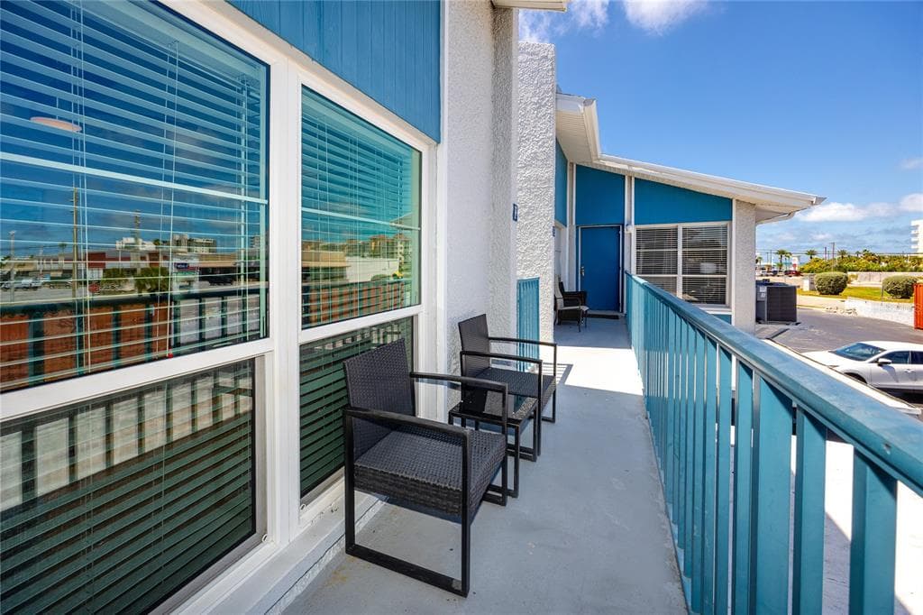 159 MEDALLION BOULEVARD # F, MADEIRA BEACH, FL 33708 — zdjęcie 5