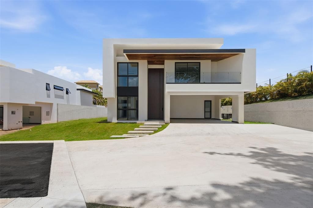 45 SERENO, GUAYNABO, PR 00969