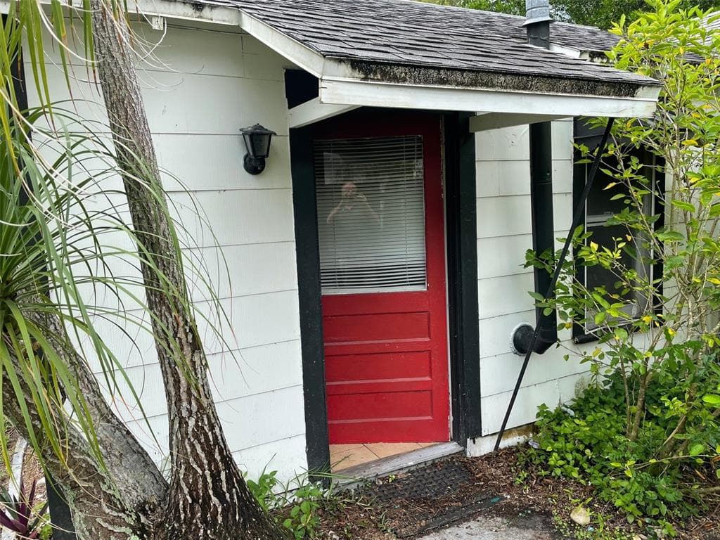 1648 27TH AVENUE N # 2, ST PETERSBURG, FL 33713