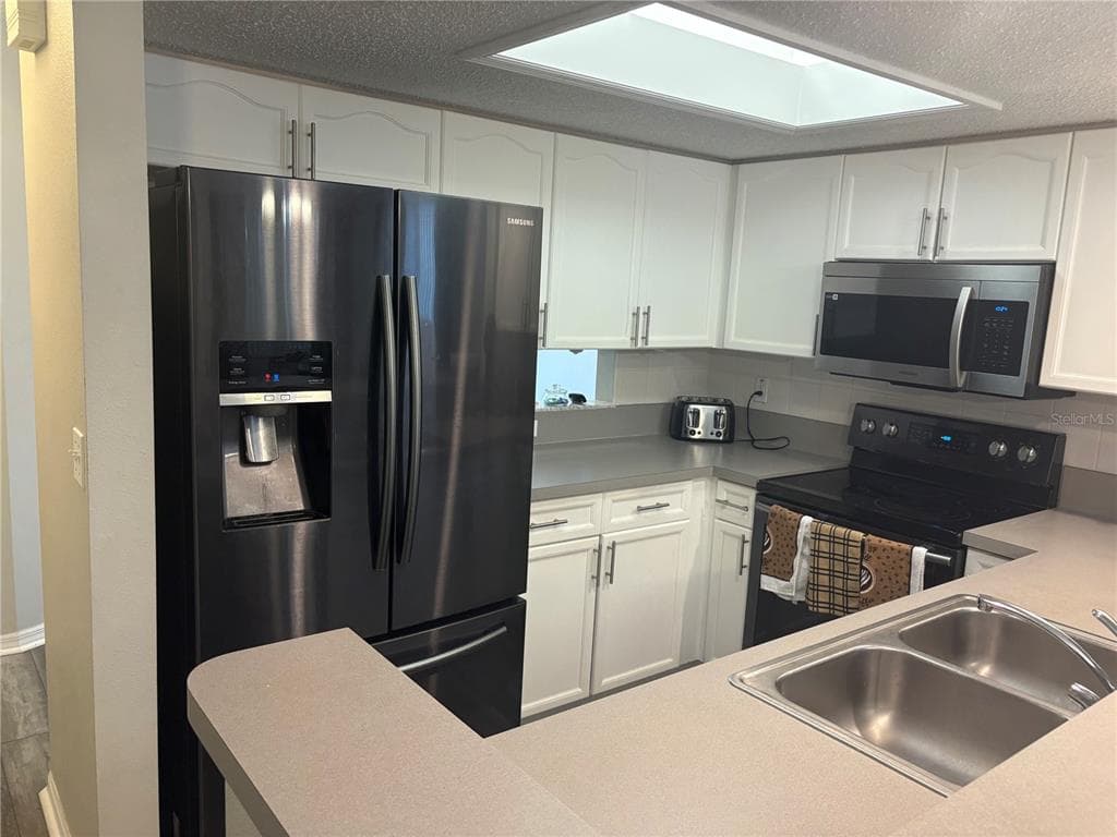 9122 JAKES PATH, LARGO, FL 33771 — zdjęcie 4
