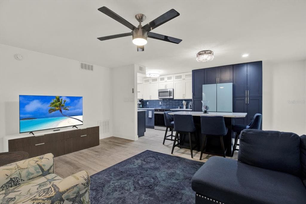 8911 BLIND PASS ROAD # 120, ST PETE BEACH, FL 33706 — zdjęcie 4