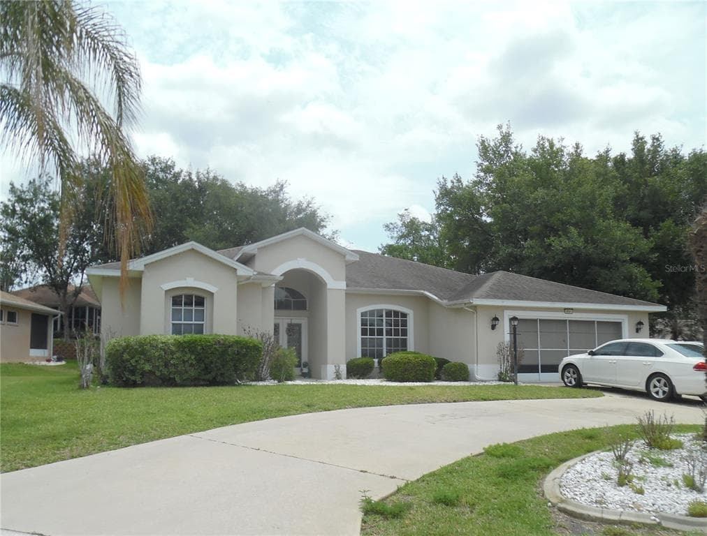 4841 GLEN COE STREET, LEESBURG, FL 34748