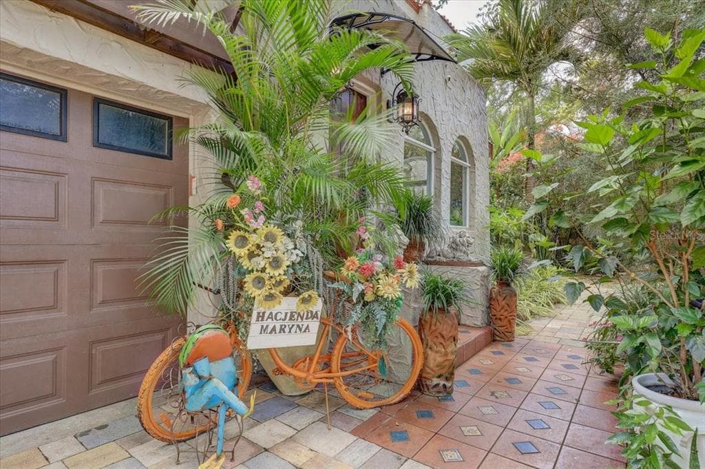 325 49TH STREET N, ST PETERSBURG, FL 33710 — zdjęcie 2
