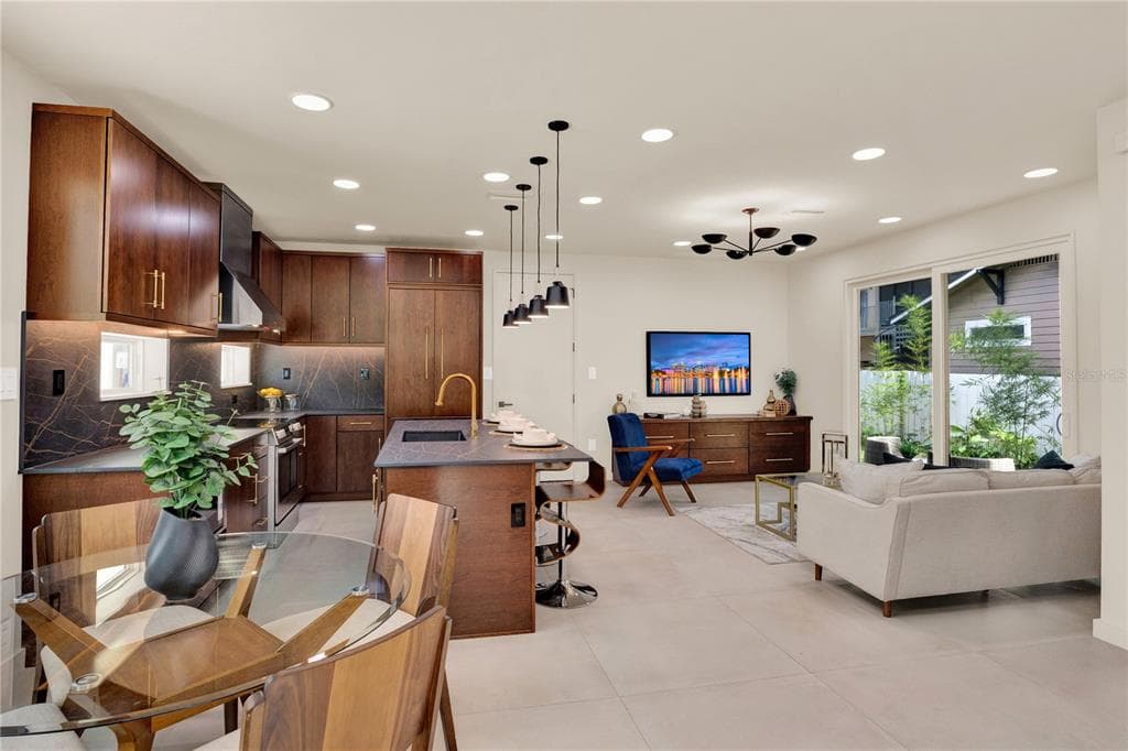 102 W PRINCETON STREET, ORLANDO, FL 32804 — zdjęcie 2