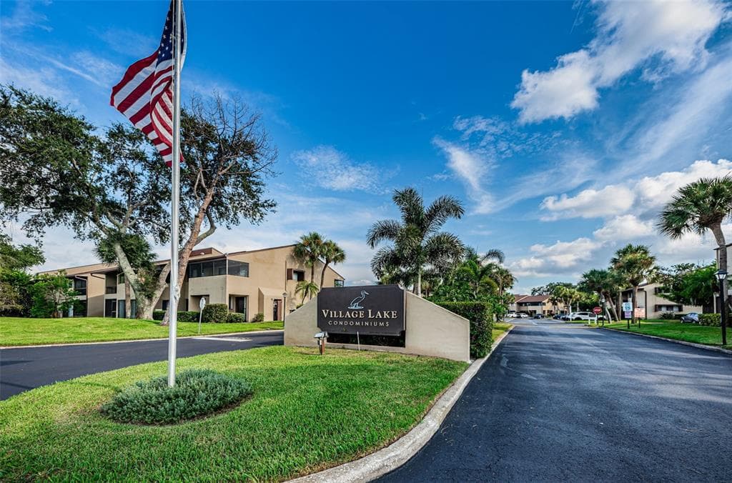 781 VILLAGE LAKE TERRACE N # 101A, ST PETERSBURG, FL 33716