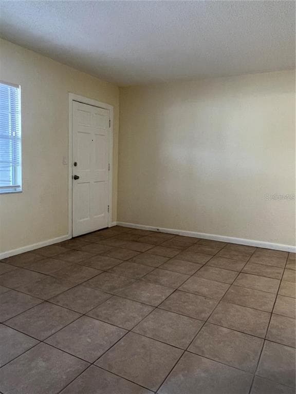 2176 WINCHESTER ROAD N # 2, ST PETERSBURG, FL 33710 — zdjęcie 2