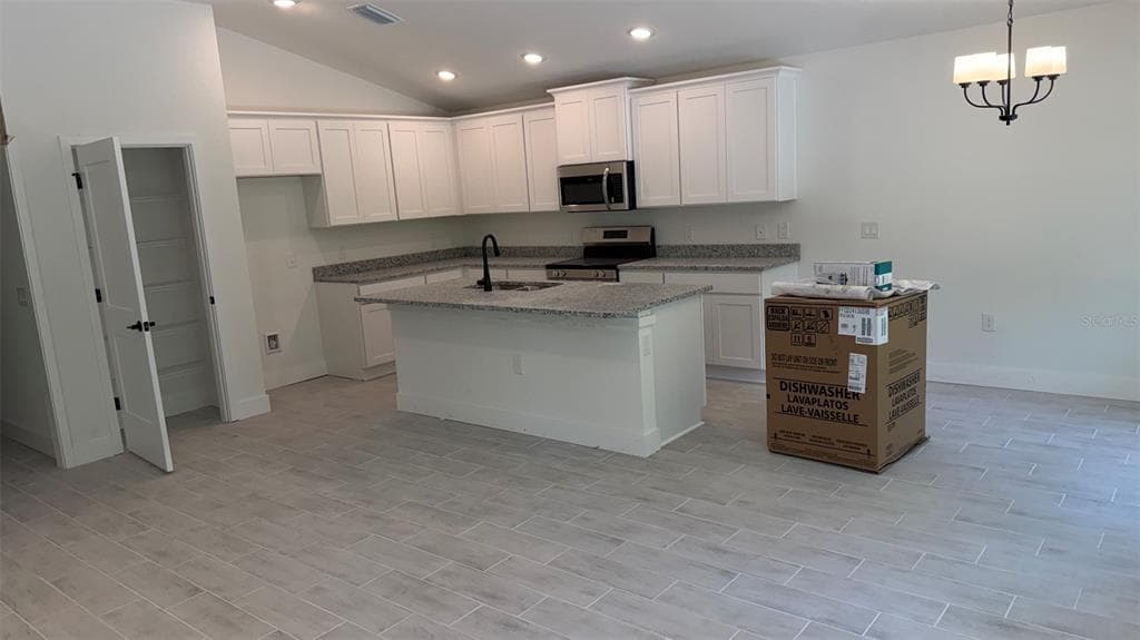 17492 QUINCY AVENUE, PORT CHARLOTTE, FL 33948 — zdjęcie 2