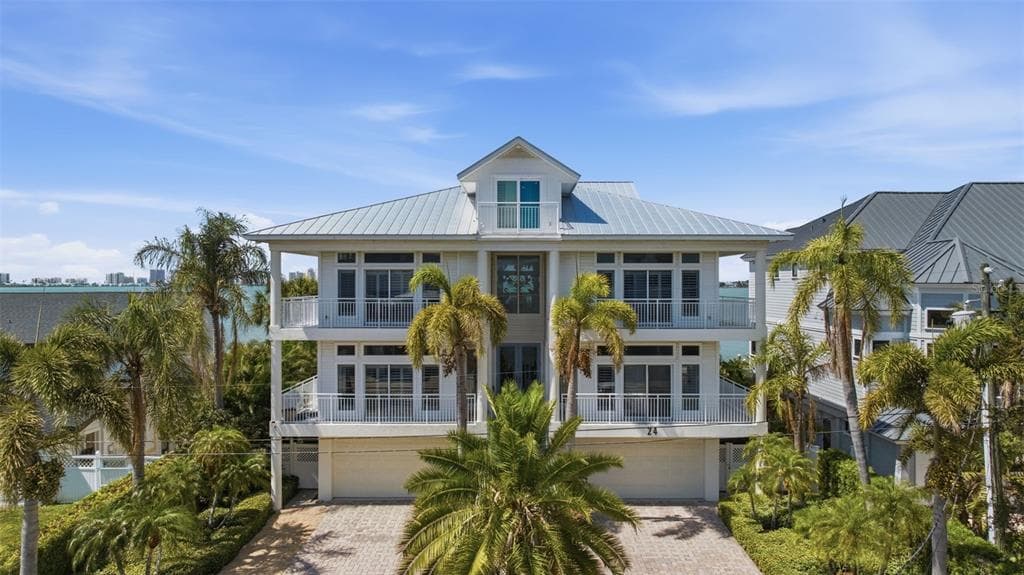 24 N PINE CIRCLE, BELLEAIR, FL 33756