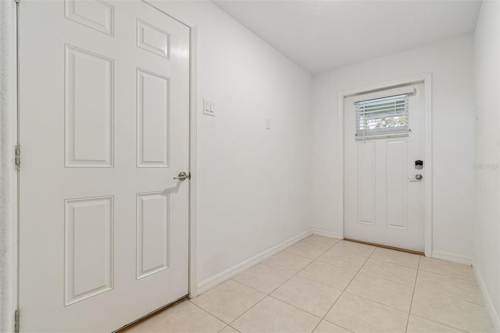 4436 TUSCAN LOON DRIVE, TAMPA, FL 33619 — zdjęcie 5