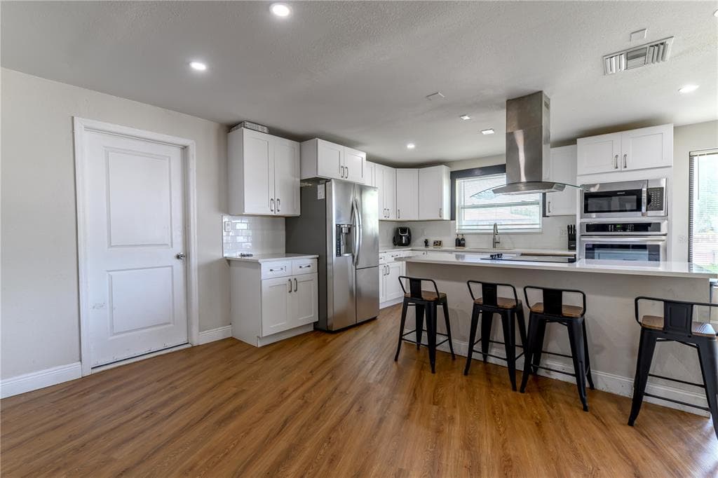 800 S KEENE ROAD, CLEARWATER, FL 33756 — zdjęcie 4