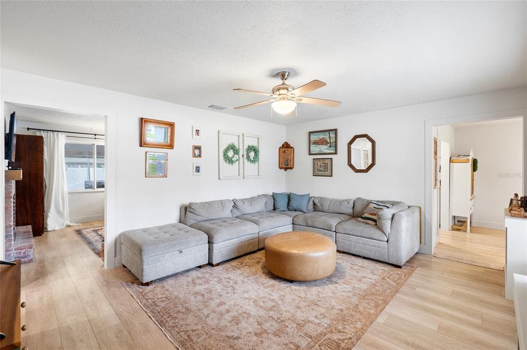 8212 SUNNY VALE PLACE, TAMPA, FL 33615 — zdjęcie 5
