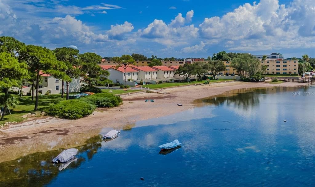 2700 BAYSHORE BOULEVARD # 525, DUNEDIN, FL 34698