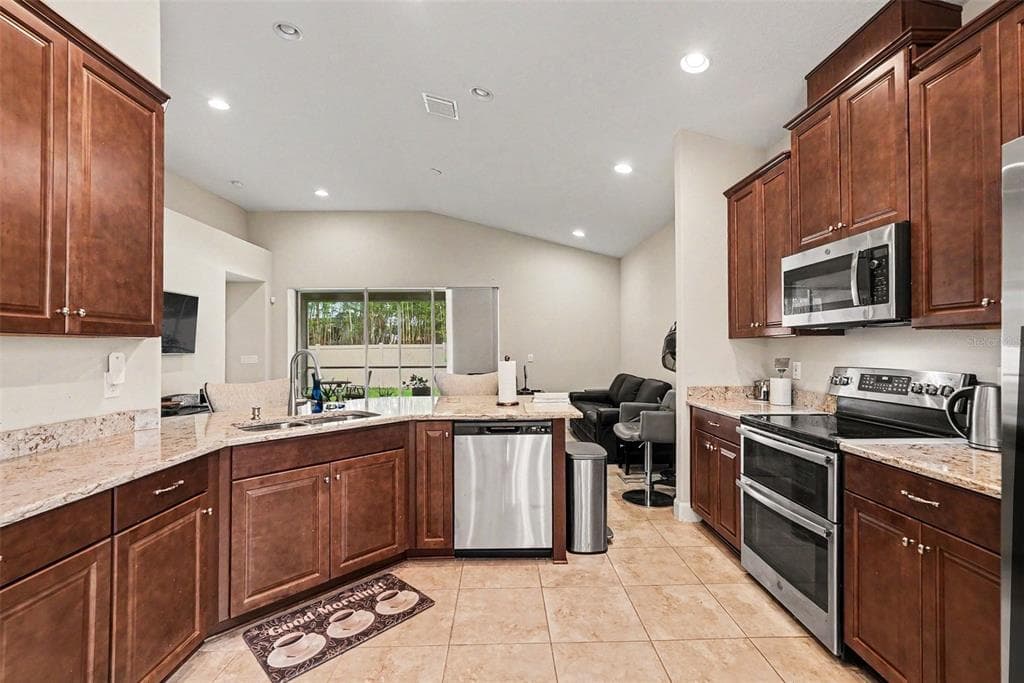7907 SILVER CLOVER COURT, RIVERVIEW, FL 33578 — zdjęcie 3