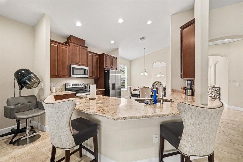 7907 SILVER CLOVER COURT, RIVERVIEW, FL 33578 — zdjęcie 4